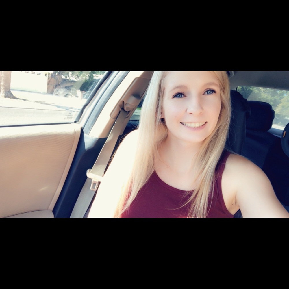 Meet your Posher, Ashley